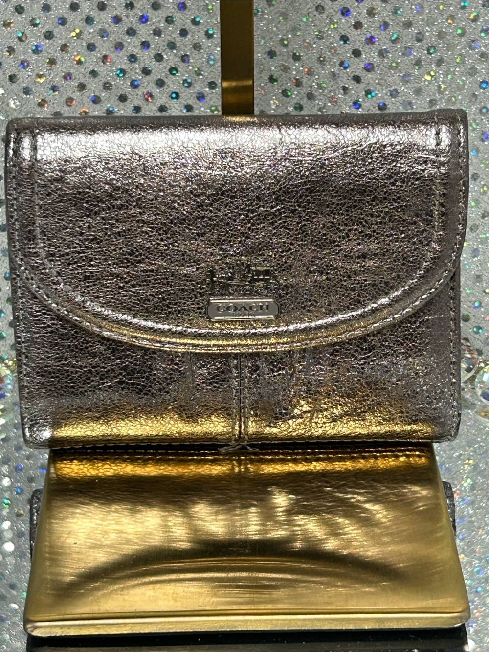 COACH Metallic Silver Leather Compact Wallet Approximately 5.5 x 4